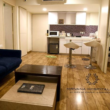 Rajhans Belliza Luxurious Studio Apartment Surat Eksteriør bilde