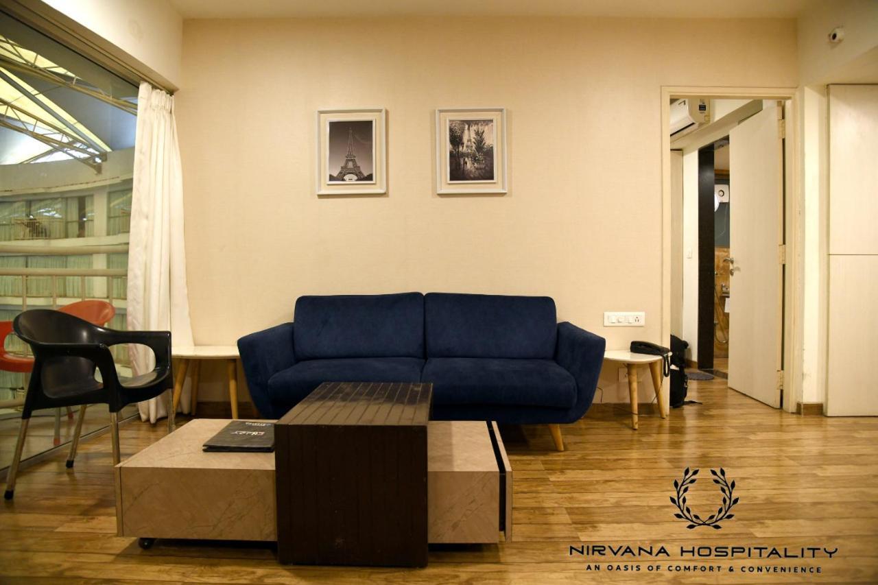 Rajhans Belliza Luxurious Studio Apartment Surat Eksteriør bilde